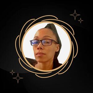 🌟 Meet Your Posher Tinesha! 🌟